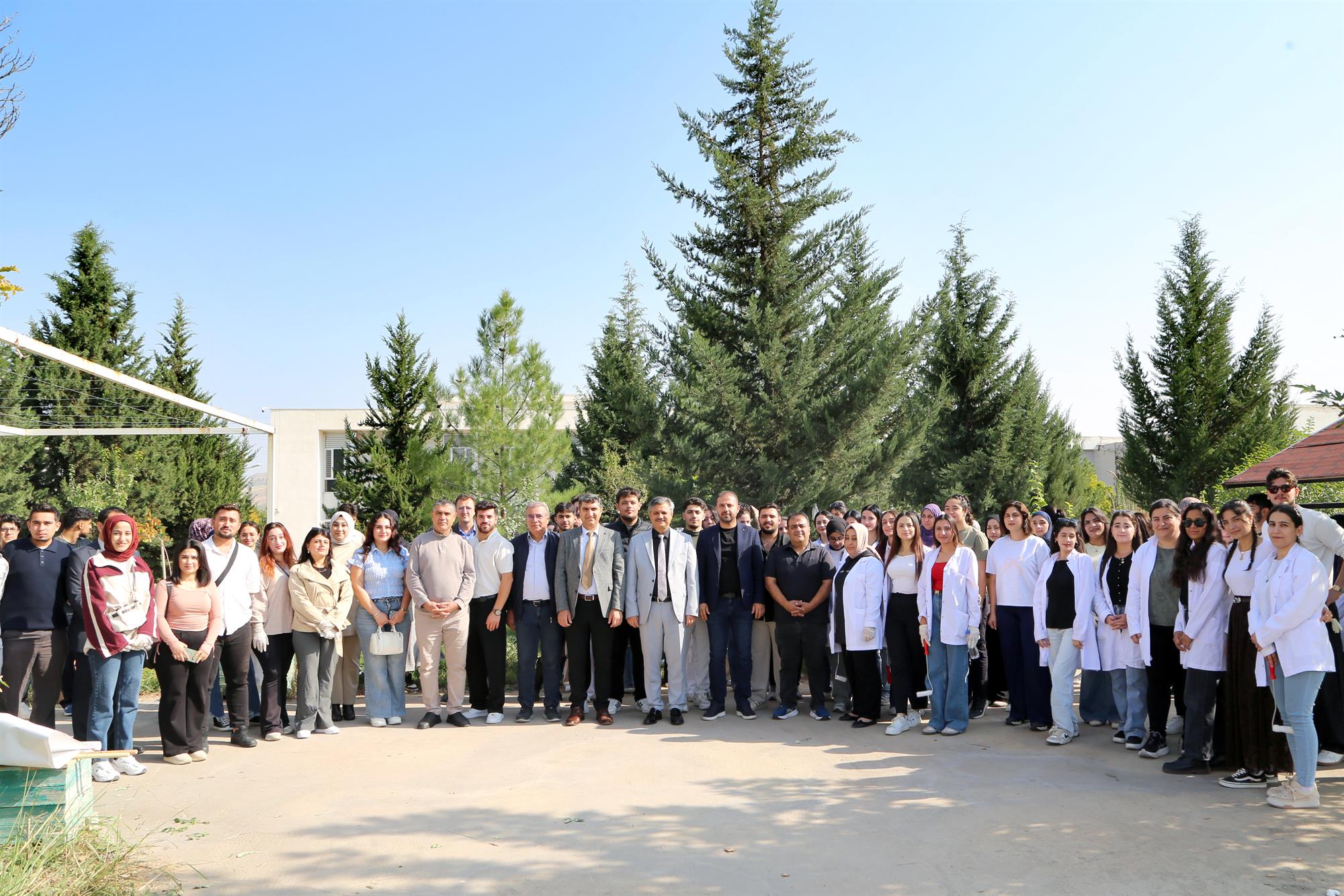 Üniversitemizde “Benim Fakültem, Benim Evim” Etkinliği Düzenlendi